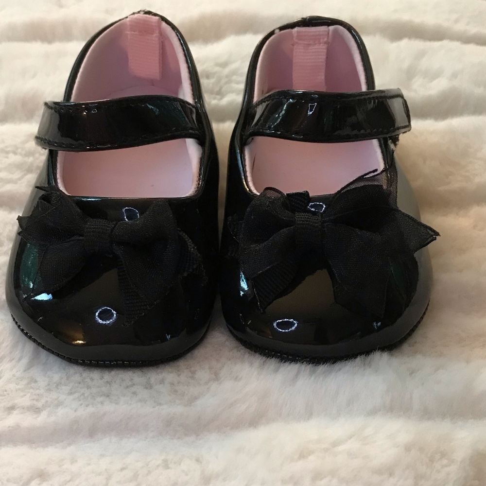Baby Shoes - Picture 2 of 4